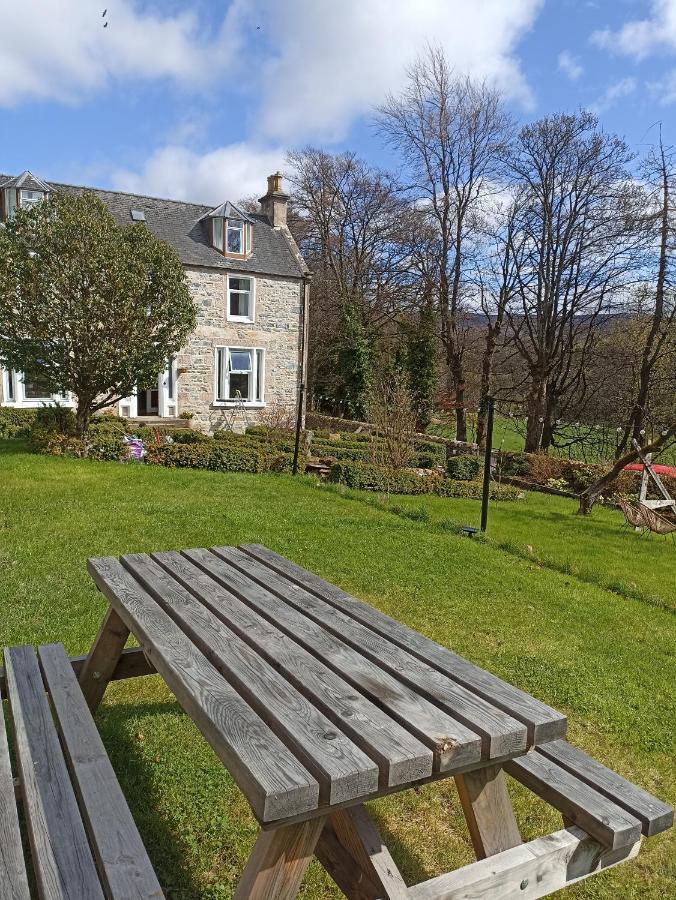 Abbeyfield B&B Dufftown Exteriör bild